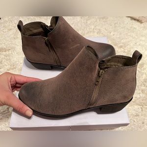 booties- size 8
